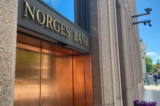 Η είσοδος της Norges Bank στο Όσλο