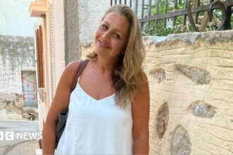 Η Βικτόρια Στέλλας στη Σύρο πριν διαγνωστεί με εγκεφαλίτιδα από ιό τσιμπουριών