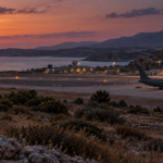 Θεματική απεικόνιση αεροπορικής βάσης στη Μεσόγειο, χωρίς απεικόνιση της συνάντησης των ηγετών