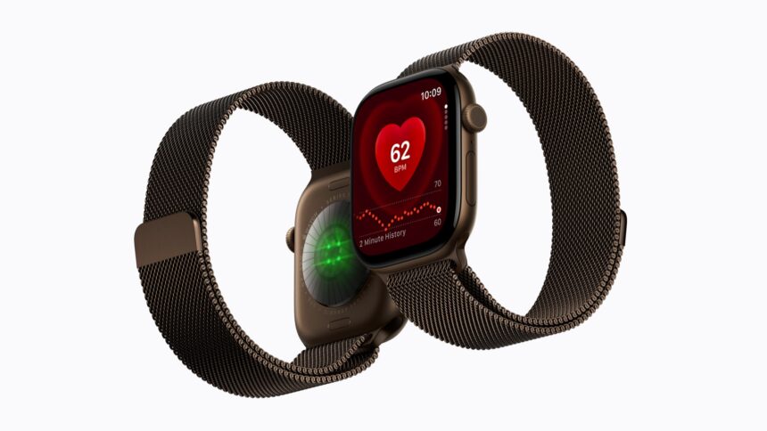 Apple Watch Series 12 με ένδειξη καρδιακού ρυθμού και τον αισθητήρα στην πίσω όψη