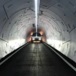 Tesla Cybertruck μέσα σε σήραγγα της Boring Company