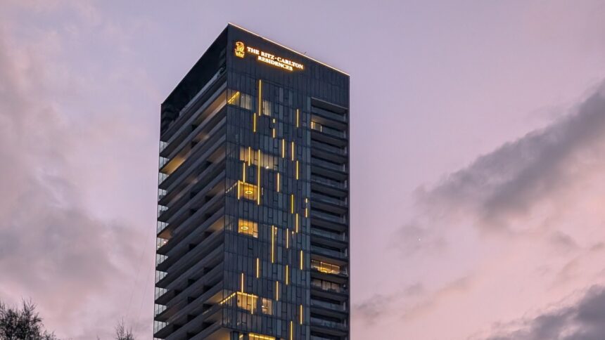 Το κτίριο κατοικιών Ritz-Carlton Residences στη Λεμεσό