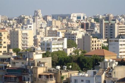 Πολυκατοικίες και κτίρια κατοικιών στην Κύπρο