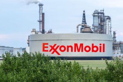 Εγκαταστάσεις με το σήμα της ExxonMobil