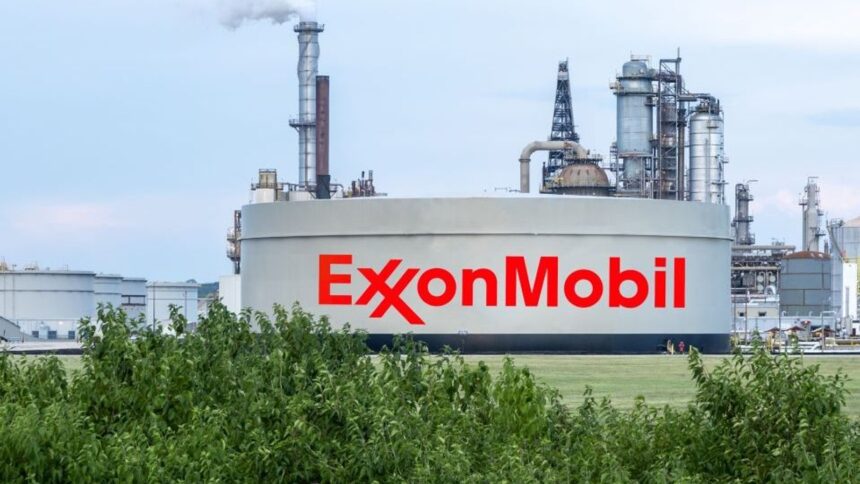 Εγκαταστάσεις με το σήμα της ExxonMobil