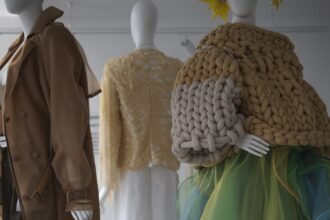 Ενδύματα της έκθεσης Fashion Fighting Stigma στο BAF της Λευκωσίας