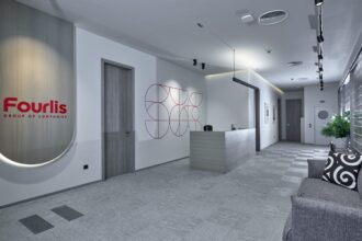 Χώρος υποδοχής στα γραφεία του ομίλου Fourlis