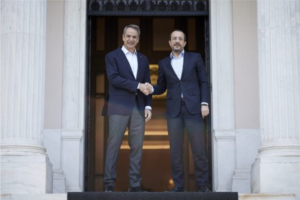 Ο Κυριάκος Μητσοτάκης και ο Νίκος Χριστοδουλίδης στο Μέγαρο Μαξίμου, στις 25 Ιουλίου 2026