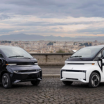Τα ηλεκτρικά αυτοκίνητα πόλης LINKTOUR ALUMI σε δύο χρώματα
