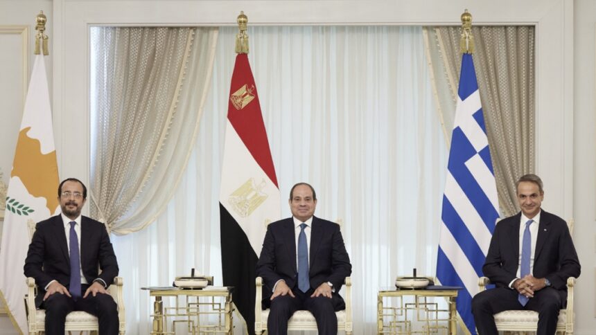 Οι ηγέτες Κύπρου, Αιγύπτου και Ελλάδας σε τριμερή συνάντηση