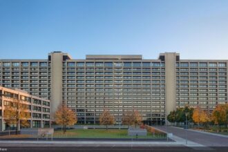 Το κεντρικό κτίριο της Deutsche Bundesbank στη Φρανκφούρτη