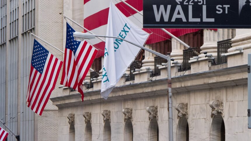 Το Χρηματιστήριο της Νέας Υόρκης στη Wall Street