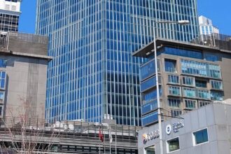 Επιχειρηματικό κτίριο στην περιοχή Λεβέντ της Κωνσταντινούπολης