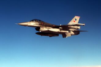 Τουρκικό μαχητικό αεροσκάφος F-16C εν πτήσει