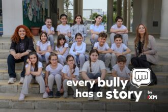 Παιδιά και εκπαιδευτικοί στην εκστρατεία Every Bully Has A Story της XM και του Hope For Children