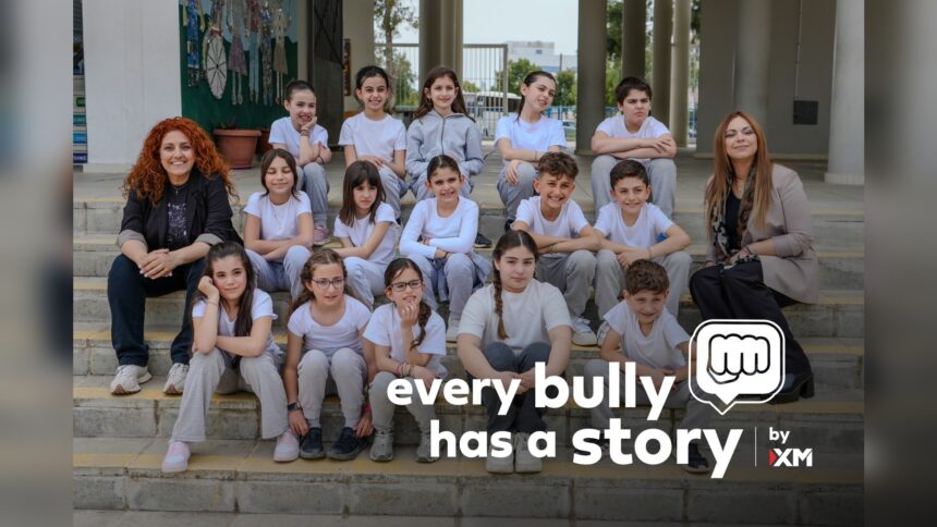 Παιδιά και εκπαιδευτικοί στην εκστρατεία Every Bully Has A Story της XM και του Hope For Children