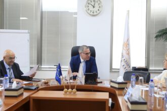 Συνάντηση της Μαρίας Λουίς Αλμπουκέρκη στο Χρηματιστήριο Αξιών Κύπρου, Σεπτέμβριος 2025. Φωτογραφία αρχείου, όχι τελετή συμφωνίας αποκρατικοποίησης.