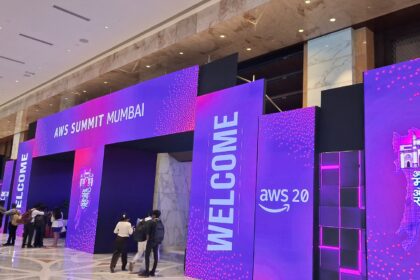 Η είσοδος της εκδήλωσης AWS Summit Mumbai 2026