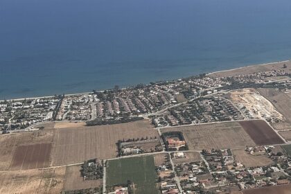 Οικιστικές περιοχές στο Μενεού και τα Περβόλια της επαρχίας Λάρνακας