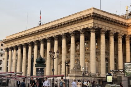 Το Palais Brongniart, ιστορικό κτίριο του Χρηματιστηρίου στο Παρίσι