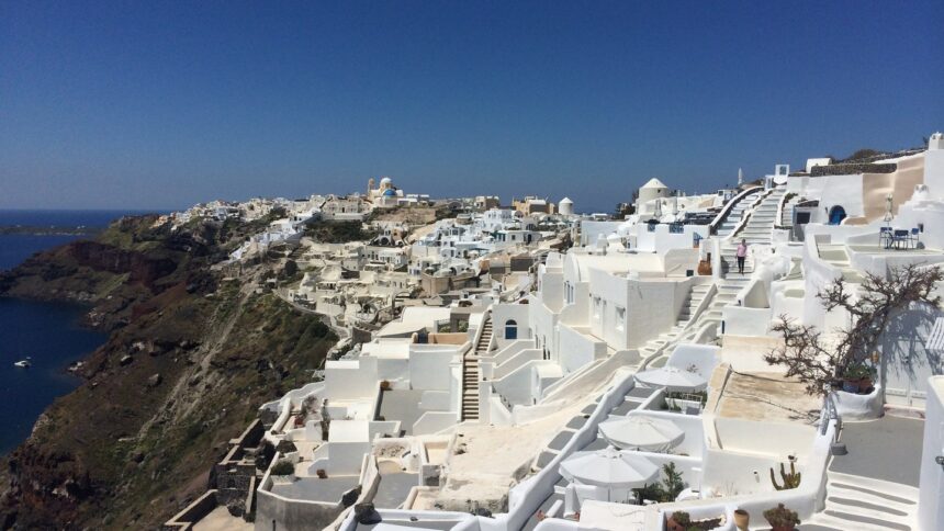 Άποψη της Οίας στη Σαντορίνη