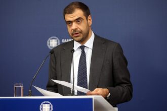 Ο κυβερνητικός εκπρόσωπος της Ελλάδας Παύλος Μαρινάκης.