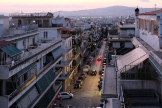 Κατοικίες και πολυκατοικίες στο Θησείο της Αθήνας