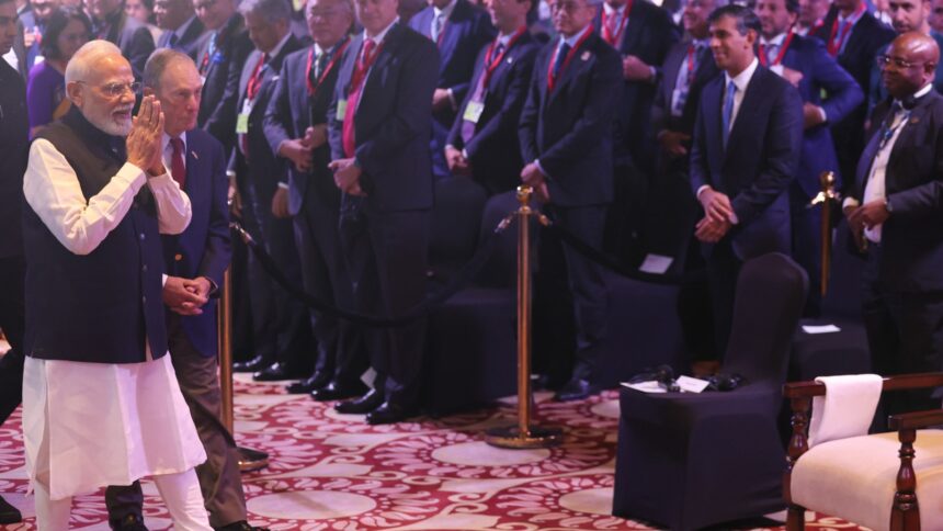 Ο Ναρέντρα Μόντι στο οικονομικό φόρουμ του Νέου Δελχί, 13/10/2026