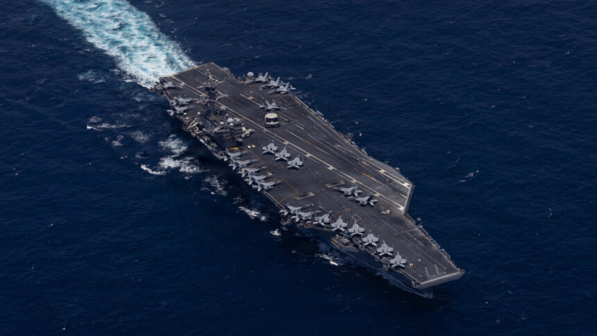 Το αεροπλανοφόρο USS George H.W. Bush στην Αραβική Θάλασσα.
