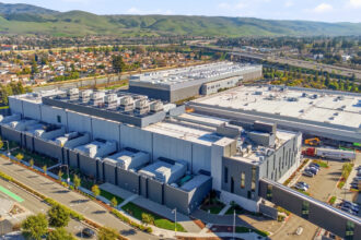 Κέντρο δεδομένων Equinix, Silicon Valley, 21 Αυγούστου 2026