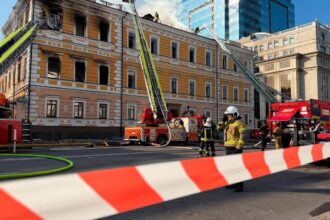 Ζημιές στο κτίριο της Εθνικής Ακαδημίας Επιστημών στο Κίεβο μετά την επίθεση της 28ης Σεπτεμβρίου