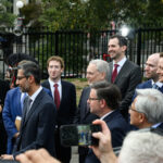 Ο Μαρκ Ζάκερμπεργκ μαζί με επικεφαλής τεχνολογικών εταιρειών στον Λευκό Οίκο, στις 29 Σεπτεμβρίου 2026