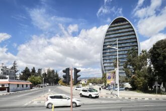 Το κτίριο γραφείων The Oval στη Λεμεσό