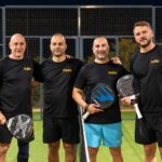 Συμμετέχοντες με ρακέτες padel στο Minthis Sports Ground