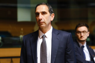 Ο υπουργός Εσωτερικών Κωνσταντίνος Ιωάννου σε επίσημη φωτογραφία αρχείου