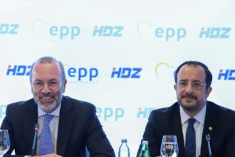 Ο Νίκος Χριστοδουλίδης σε συνάντηση στο Ζάγκρεμπ