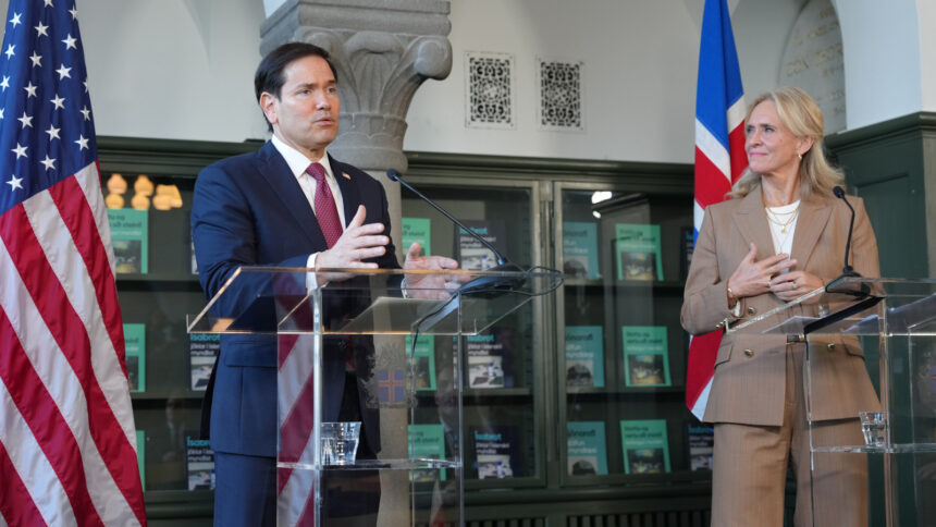 Ο Μάρκο Ρούμπιο σε κοινές δηλώσεις στην Ισλανδία