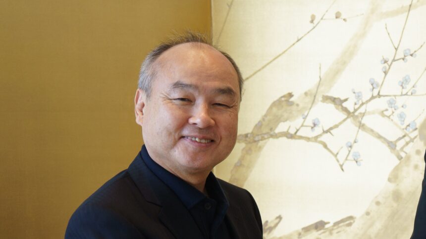 Ο Masayoshi Son στα κεντρικά γραφεία της SoftBank στο Τόκιο