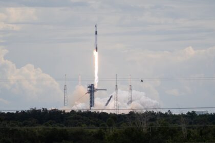 Εκτόξευση Falcon 9 της αποστολής Crew-13 από τη Φλόριντα