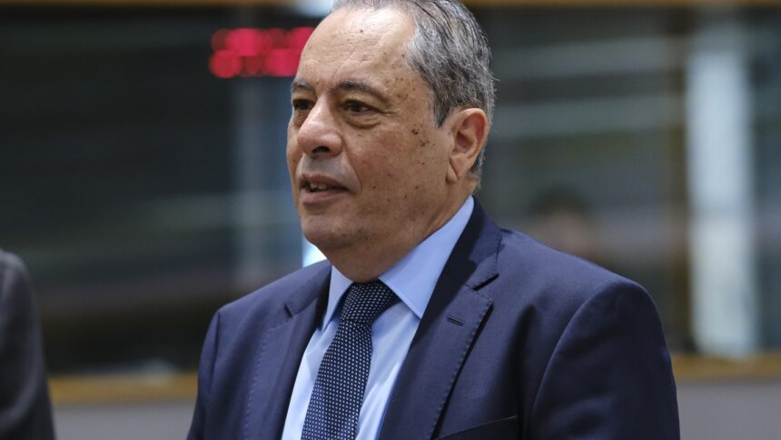 Ο υπουργός Άμυνας Βασίλης Πάλμας