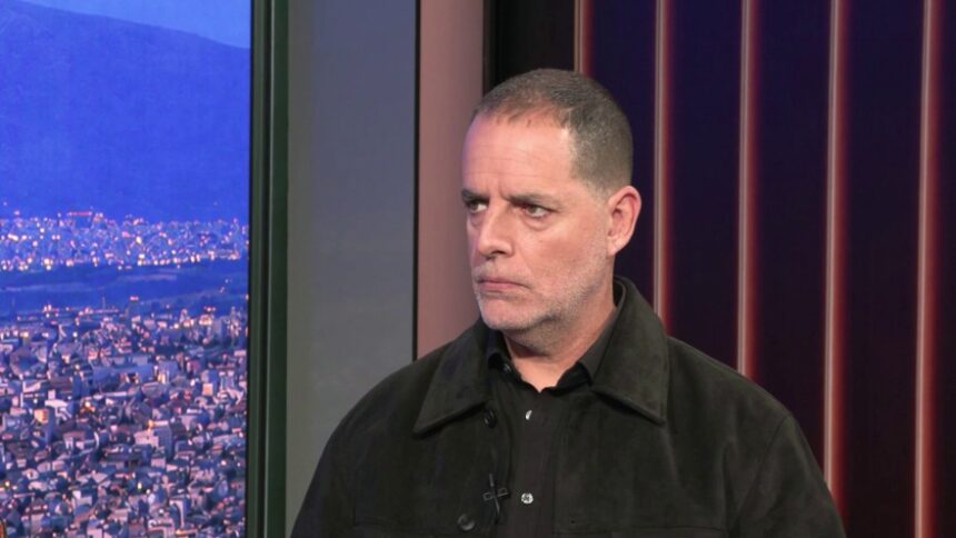 Ο Μάρκο Μορένο κατά τη συνέντευξή του στην εκπομπή Μέδουσα.